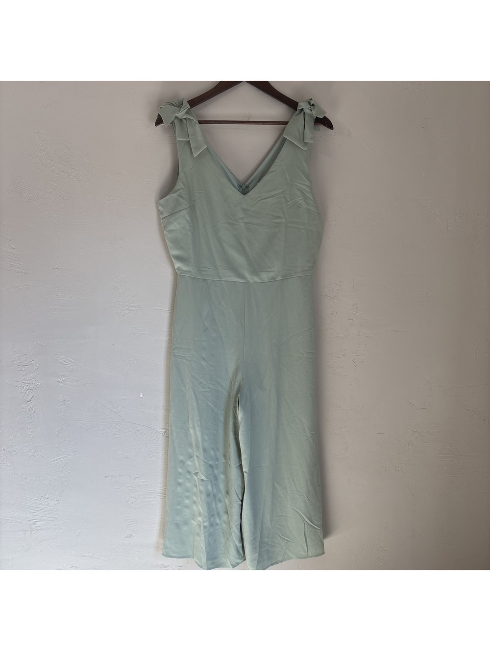 She + Sky Womens Large Sage Green Tie Strap V-Neck Wide Leg Jumpsuit Romper NWT